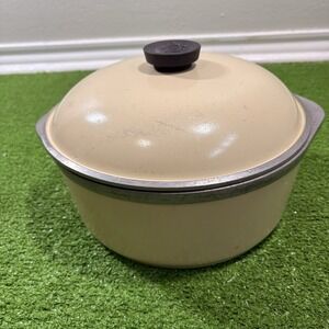Vintage Club Aluminum 4 Quart Dutch Oven Stock Pot Round Harvest Gold Yellow